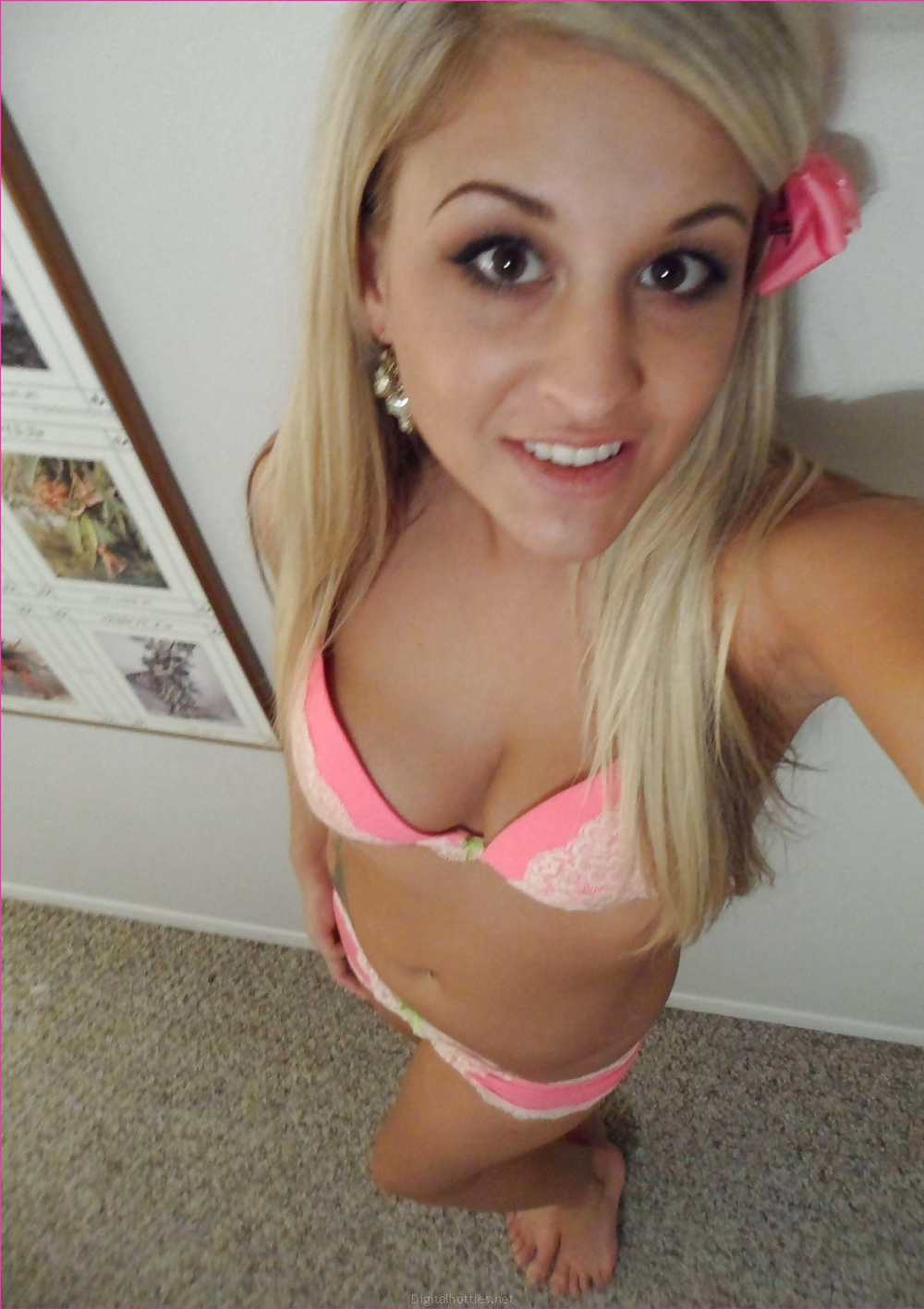 Blonde Teen And Her Toys vol.1 22
