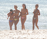  Girls on de beach 73  9